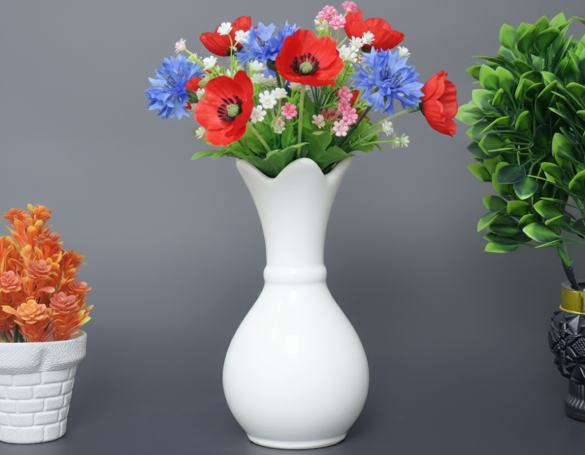 Hand-Painted Colorful Decorative Ceramic Vase with Fluted Rim